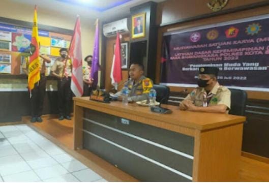 Keterangan foto: Kapolres Bitung AKBP Alam Kusuma S. Irawan membuka Musyawarah Satuan Karya (Muska) dan Latihan Dasar Kepemimpinan (LDK)