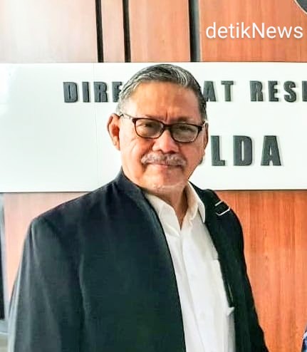 Praktisi hukum dan pengamat Kepolisian Dr Hadi Pranoto SH MH. Melaporkan aparat Ditreskrimsus Polda Jatim pada Presiden (dok.istimewa)