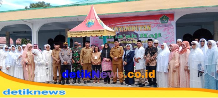 Foorkopimda bersama Para Jamaah Haji Kabupaten Seram Bagian Barat Provinsi Maluku (dok.istimewa)