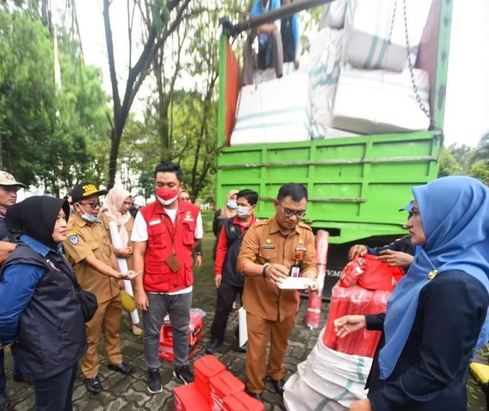 Kementerian Sosial RI merespon cepat korban terdampak banjir di Kabupaten Luwu Utara, dengan mengirimkan bantuan. Bantuan tersebut secara resmi diterima oleh Bupati Luwu Utara