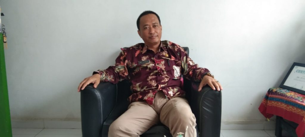 Keterangan foto : Kepala sekolah  SMKN SPP Rawang Kabupaten Asahan Ardi Aliansyah, M, Pd. ( foto/Joko )