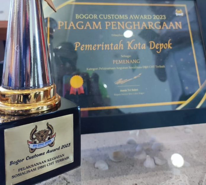 Pemkot Depok Raih Penghargaan Bergengsi Bogor Customs Award 2023 untuk Prestasi Luar Biasa