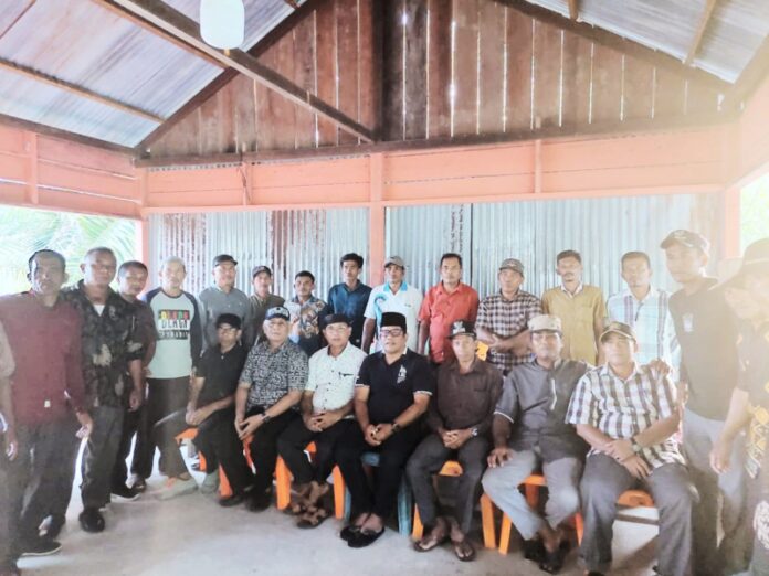Silaturrahmi H. Muslim Ayub bersama 16 Kepala Desa di Simeulue: Membangun Koneksi dan Sinergi yang Kokoh